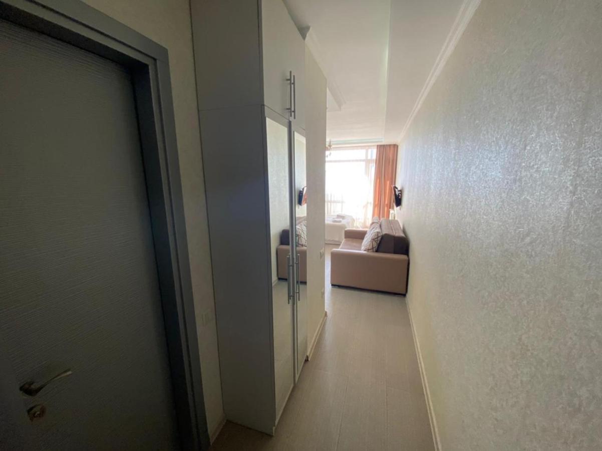 Cozy Studio Apartment-Sea View Batumi Exterior photo