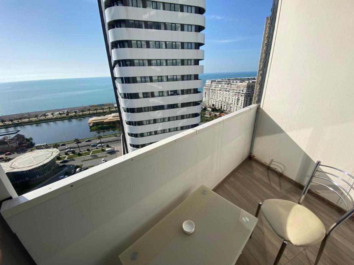 Cozy Studio Apartment-Sea View Batumi Exterior photo