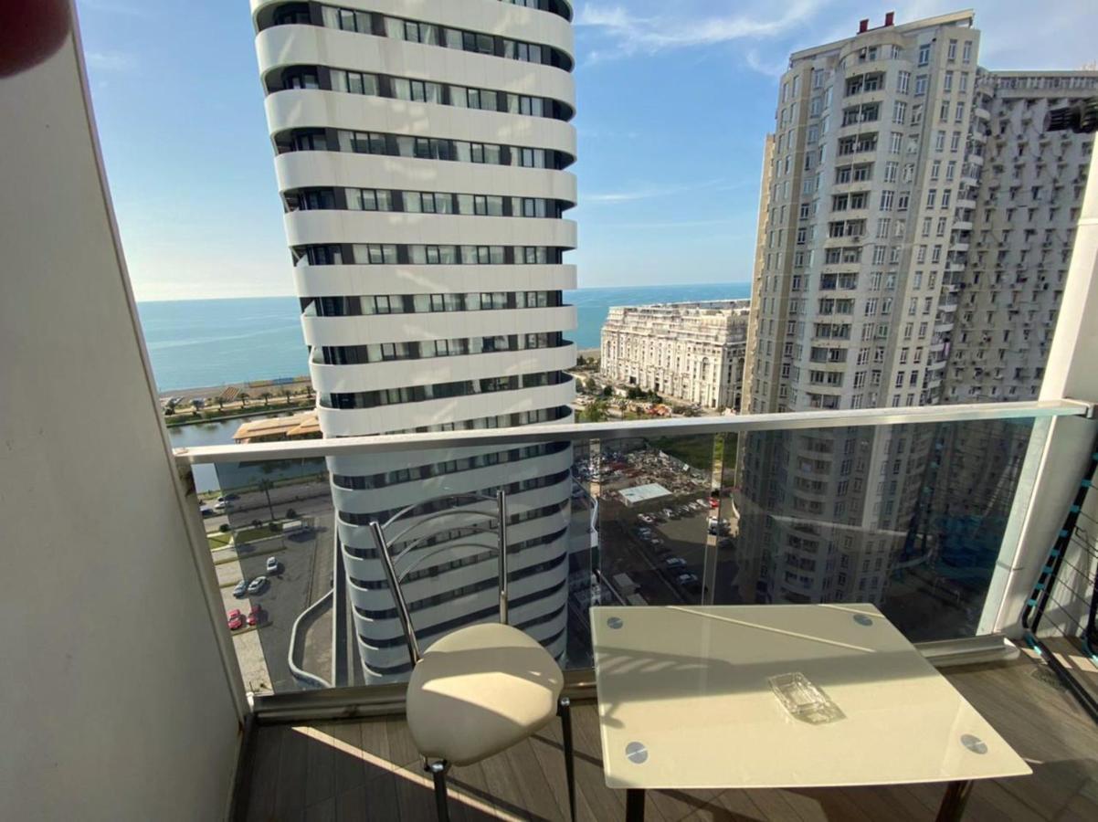 Cozy Studio Apartment-Sea View Batumi Exterior photo